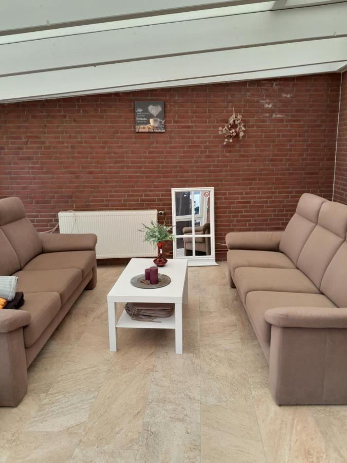 Tannenquartier - Ihr Ferienhaeuschen Apartment Gross Gronau Exterior photo